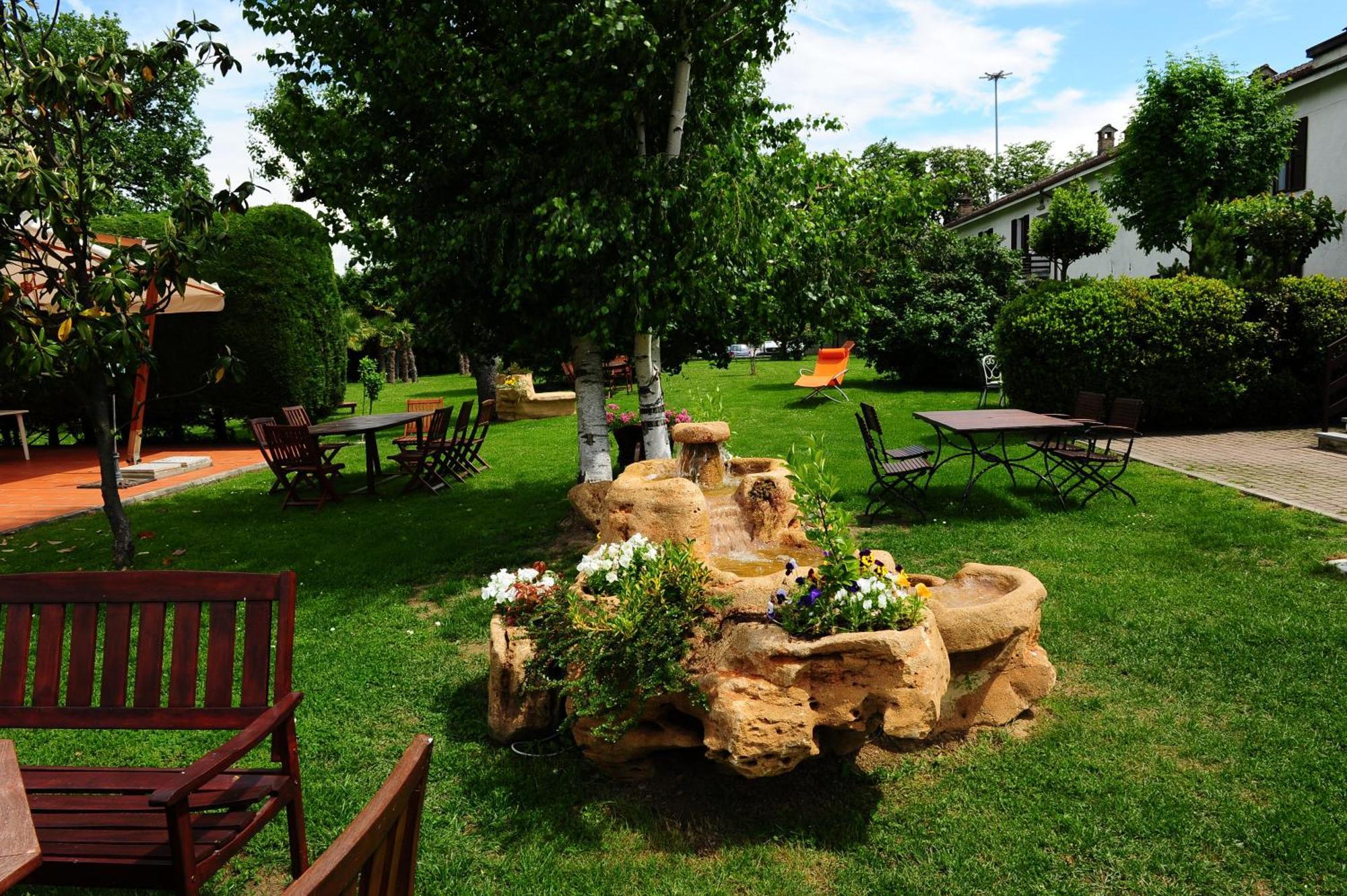 Il Carrettino Country Hotel Tortona Bagian luar foto