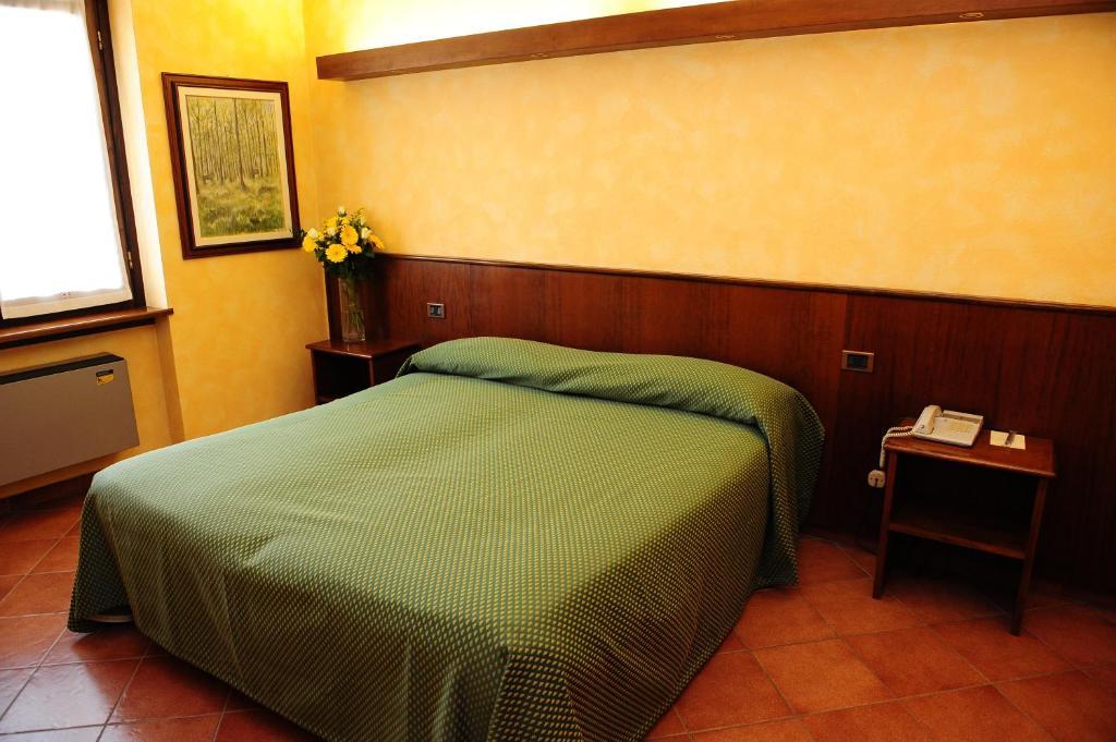 Il Carrettino Country Hotel Tortona Ruang foto